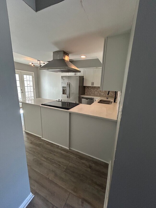 Building Photo - Limited-Time Offer: 50% Off First Month’s ...