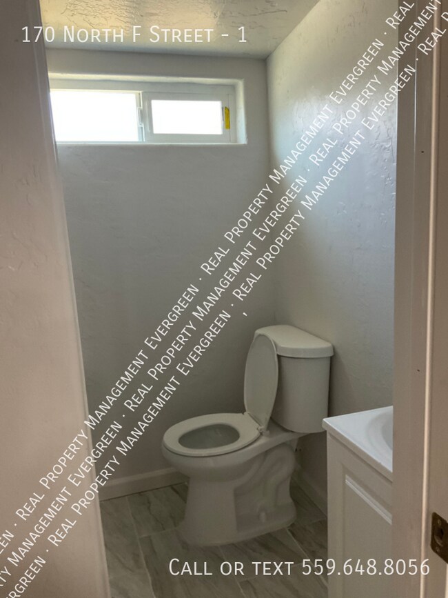 Foto del edificio - 170 N F St