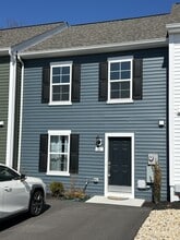 Building Photo - 64 Balsam Ct