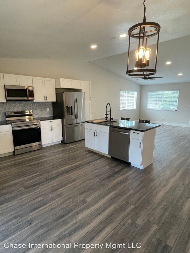 Foto principal - 3 br, 2 bath House - 6436 Eskimo Drive
