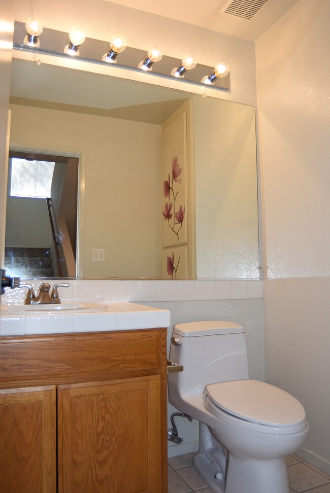 Building Photo - 109 Cityhomes Ln