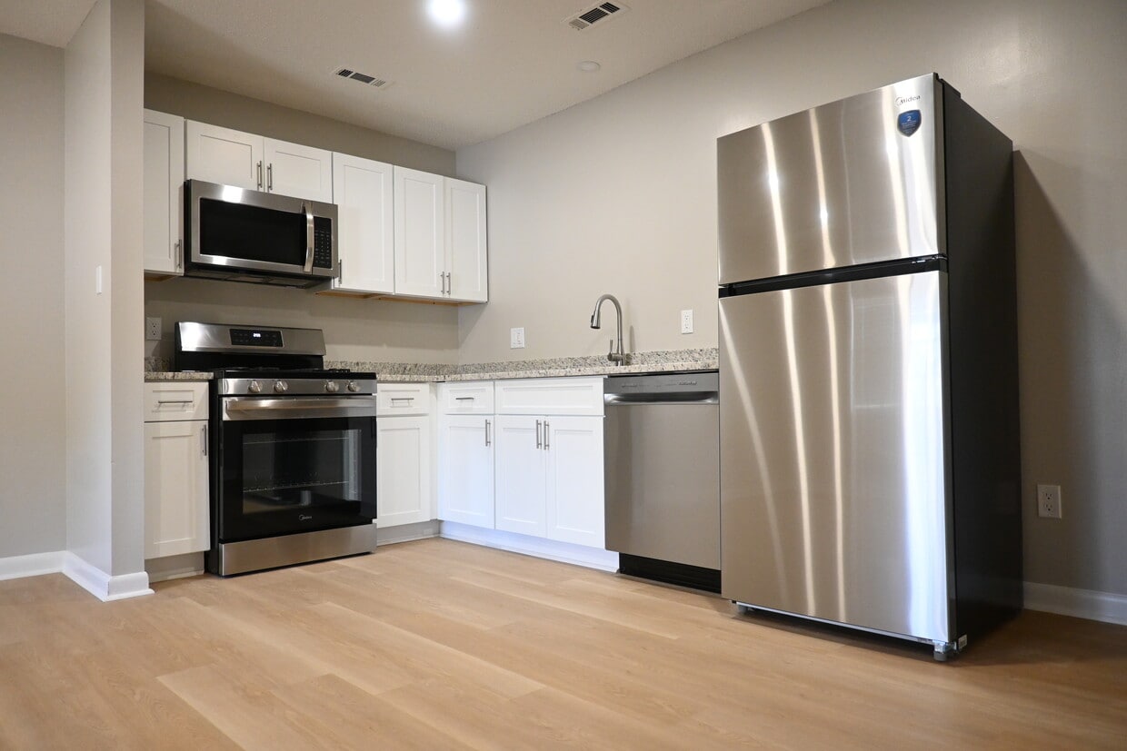 Building Photo - Swan Creek Apartments