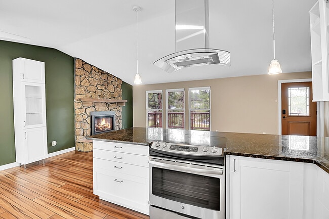 Building Photo - 5237 S Olive Rd