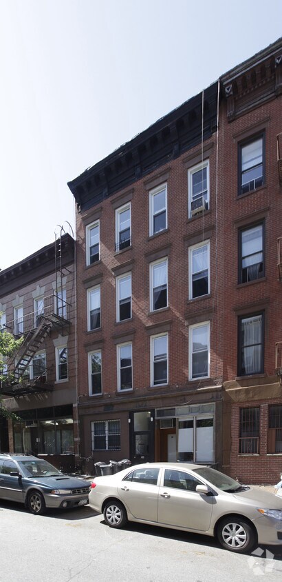 Building Photo - 106 President St