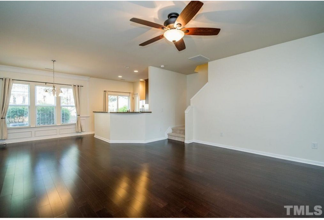 Building Photo - 8425 Hollister Hills Dr