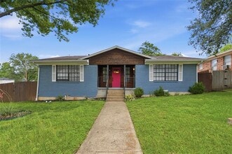 Building Photo - 10803 Lake Gardens Dr