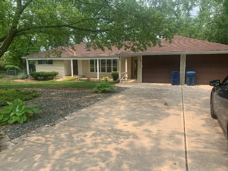 Primary Photo - 1518 Herbert St