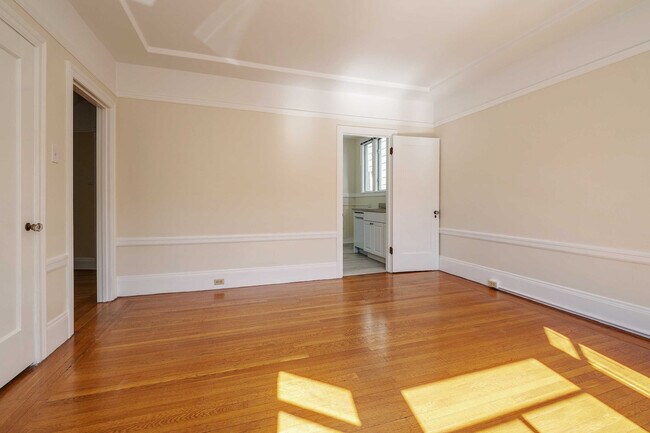 Foto del edificio - 1586 Chestnut St