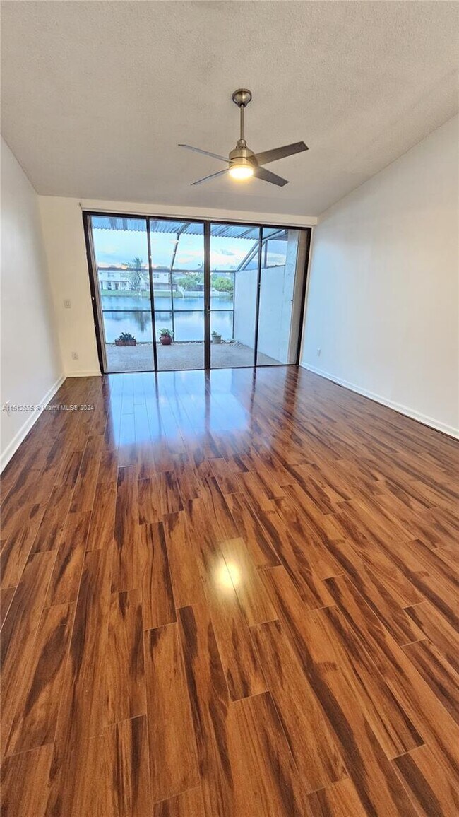 Foto del edificio - 1189 NW 122nd Ter