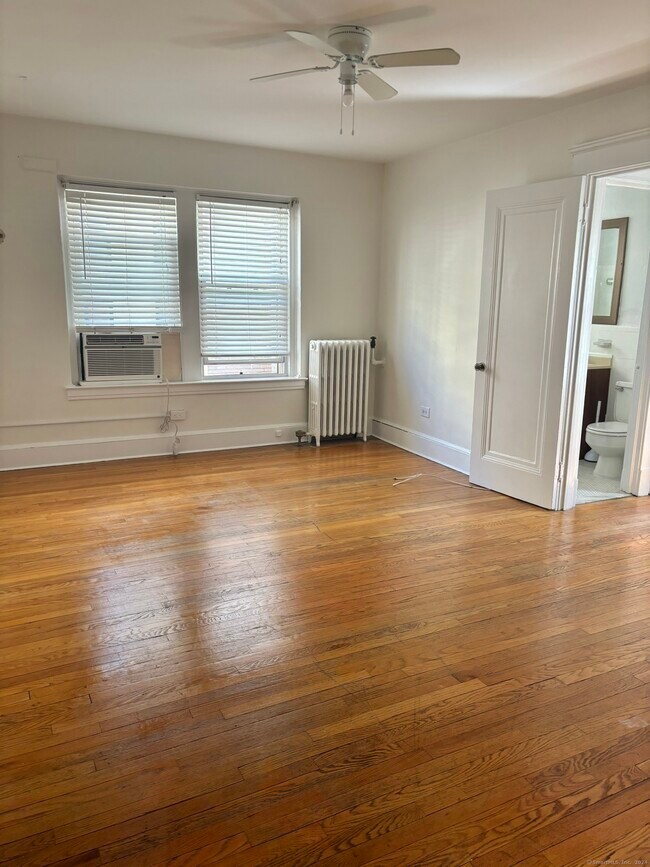 Building Photo - 53 Prospect St