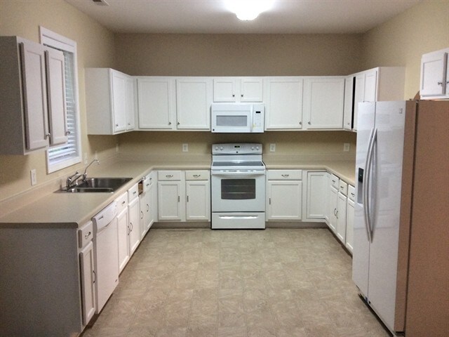 Building Photo - 2037 Winston Diamond Court