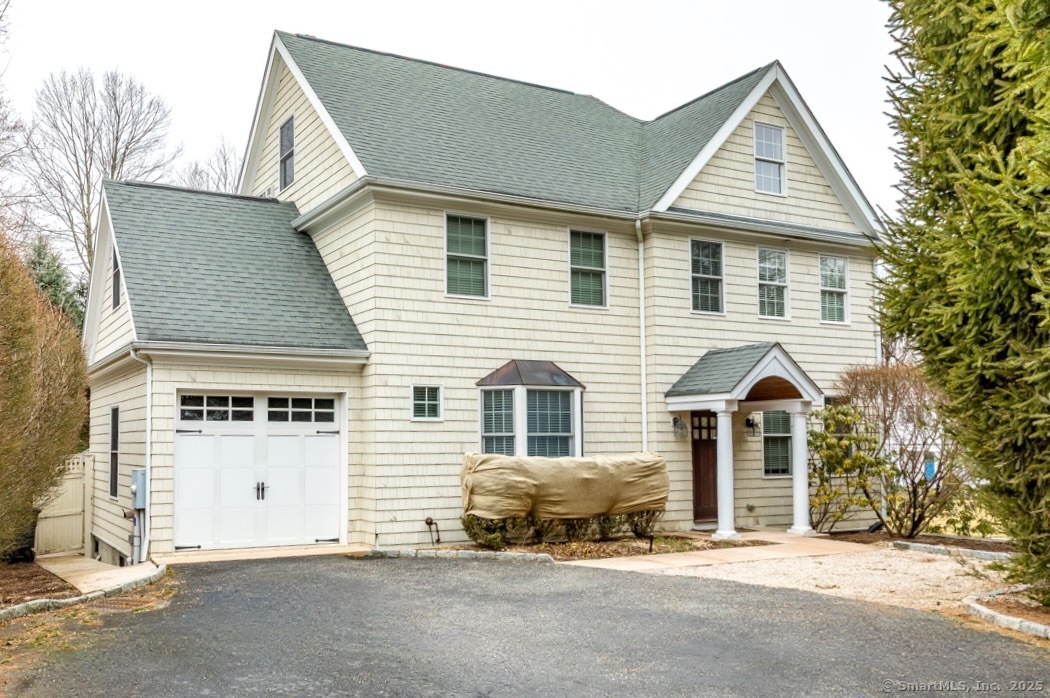 Foto principal - 211 High Ridge Ave