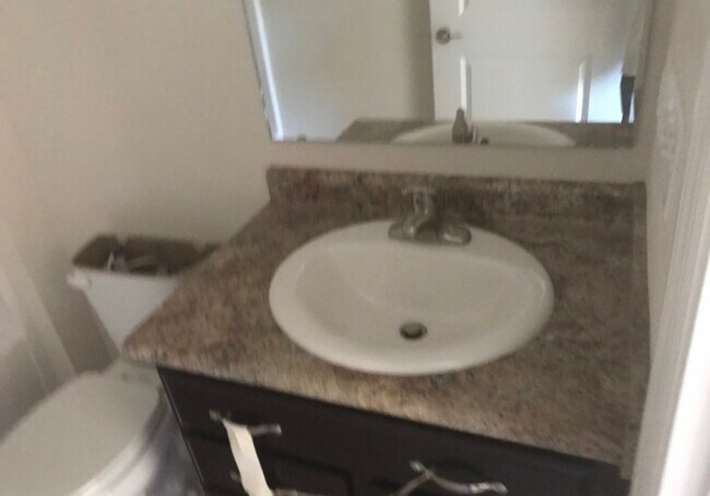 Foto del edificio - 129 Cunningham Ln