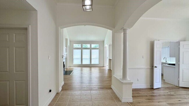 Foto del edificio - 7510 Golden Thistle Ln