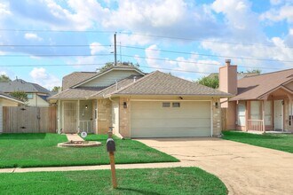 Building Photo - 16151 Barbarossa Dr