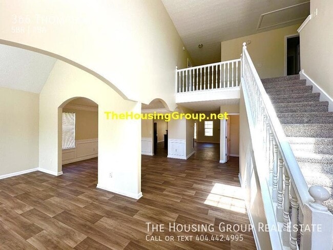 Building Photo - Ready Now!! Hampton 5 BR!!