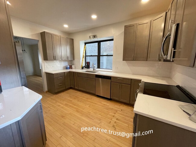 kitchen - 1351 W Carmen Ave