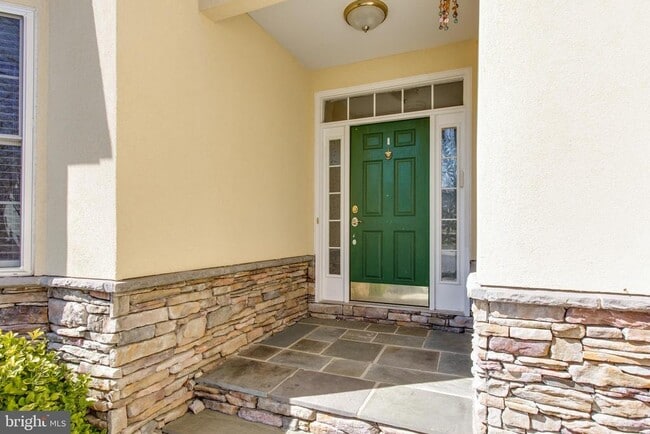 Building Photo - 2106 Beckett Way