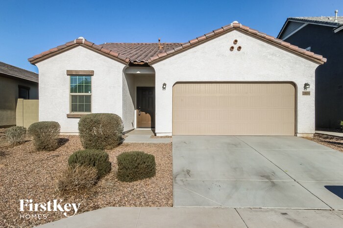 Primary Photo - 20006 W Mesquite Dr