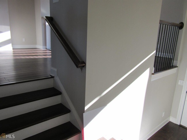 Foto del edificio - 7838 Laurel Crest Dr