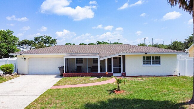 Foto del edificio - 3 Bedroom Home in Poinciana