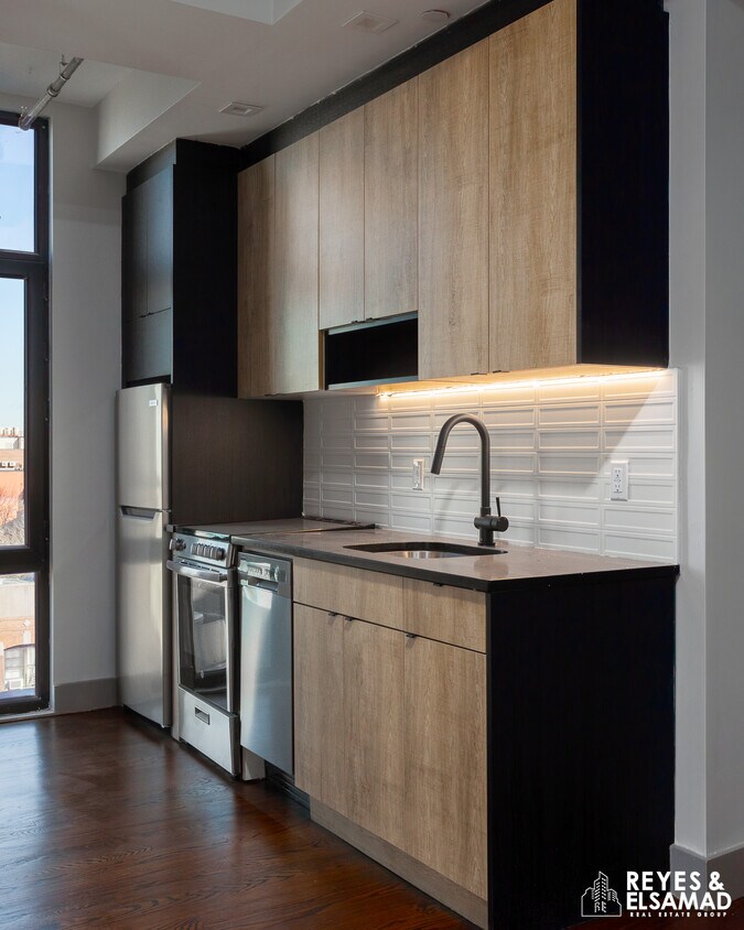 Foto principal - 263 Franklin Ave