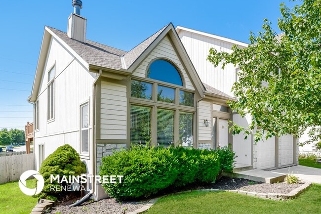 Building Photo - 5424 Noble St