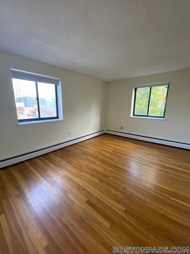 Foto del edificio - 122 Dustin St