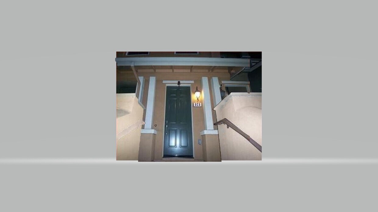 Entrance - 636 Boardwalk