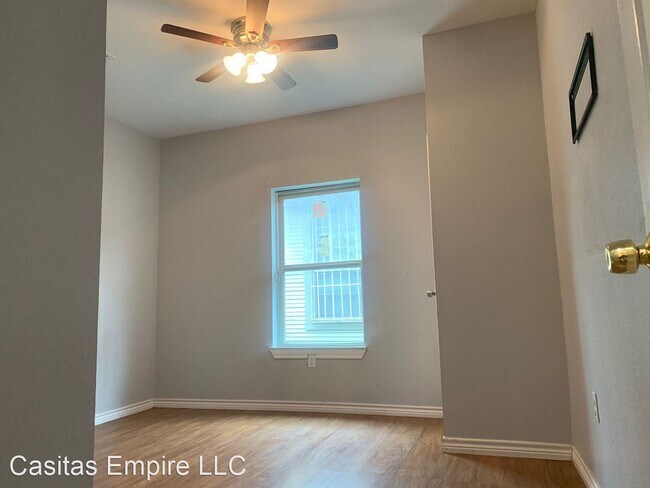 Foto del edificio - 3 br, 2 bath House - 6514 Avenue C.