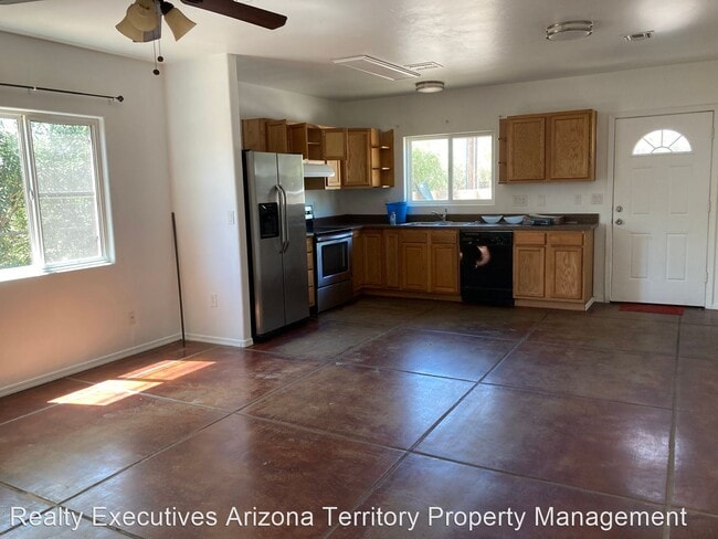 Building Photo - 3 br, 2 bath House - 2931 N. Mitch Dr # 2 ...