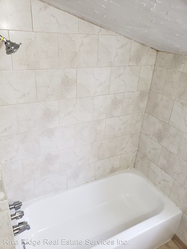 Foto del edificio - 458-460 Idlewood Rd