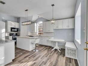 Building Photo - 3327 La Seine Ln