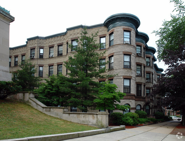 Foto del edificio - Garand Court Apartments