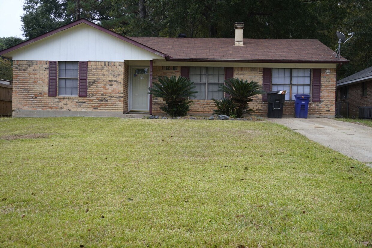 Primary Photo - Southern Hills Remodeled Home