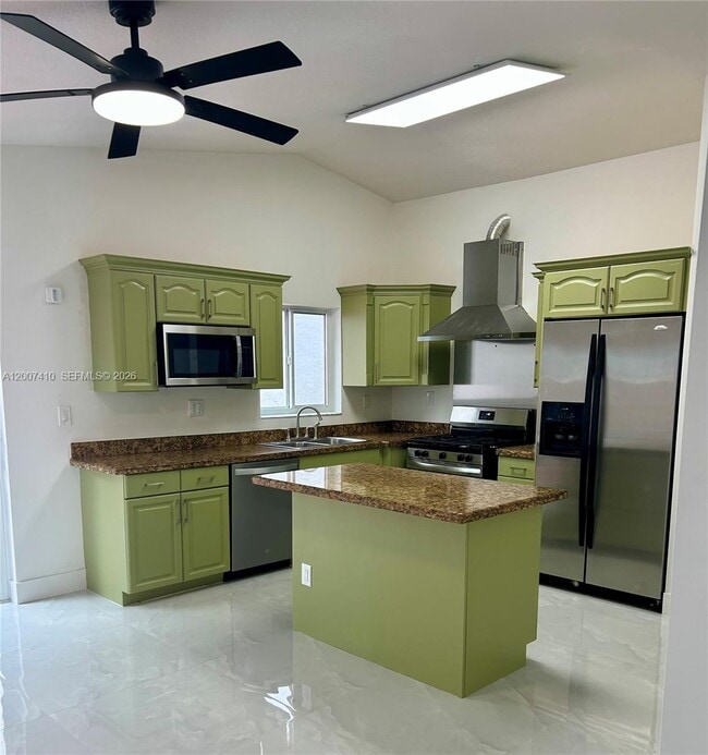 Building Photo - 10058 SW 156th Ct