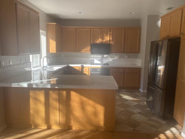 Foto del edificio - 2543 Ellen Ln