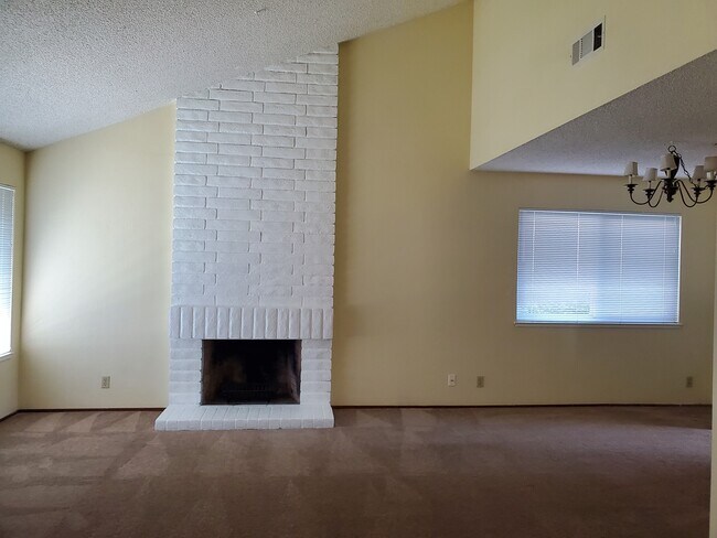 Building Photo - 8261 Peachtree Ave