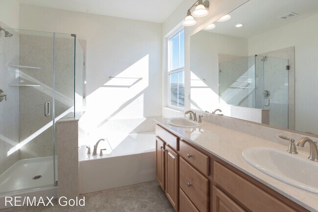 Building Photo - 4 br, 2.5 bath House - 2565 Bridgetown Loop