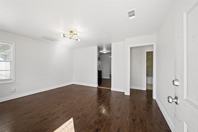 Foto del edificio - 3109 Fern St