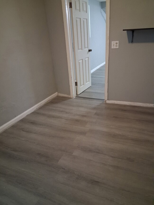 Photo - 4508 W Monroe St Apartment
