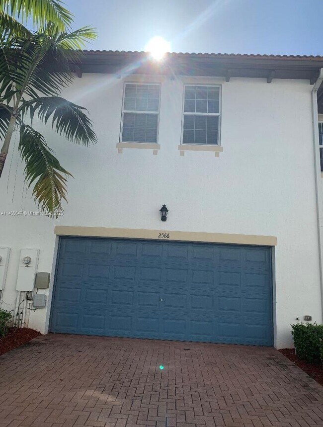 Foto del edificio - 2566 SW 119th Way