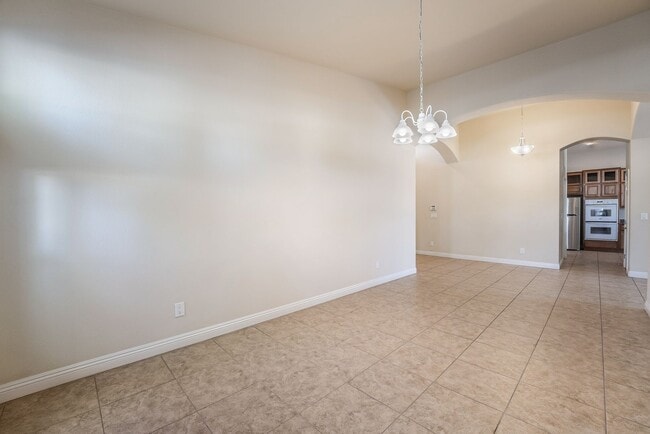 Foto del edificio - Charming Home with 2 Primary Bedrooms with...