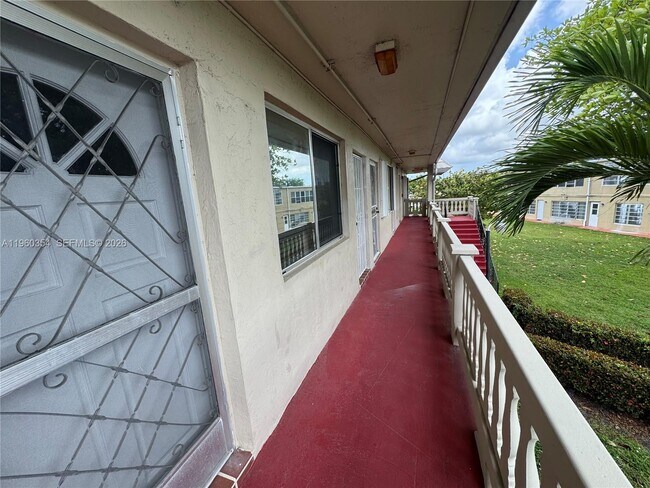 Foto del edificio - 20320 NE 2nd Ave