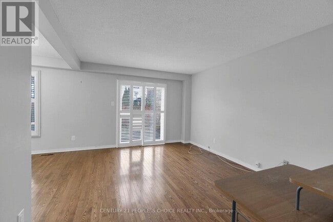 Building Photo - 35 Ferri Crescent