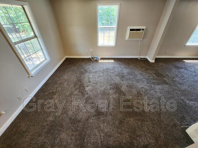 Foto del edificio - 110 S Division