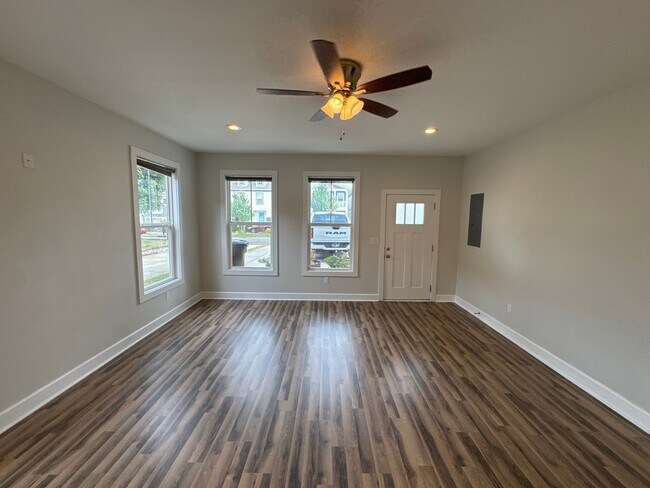 Photo - ? Special Offer: Apply and be approved by ... House