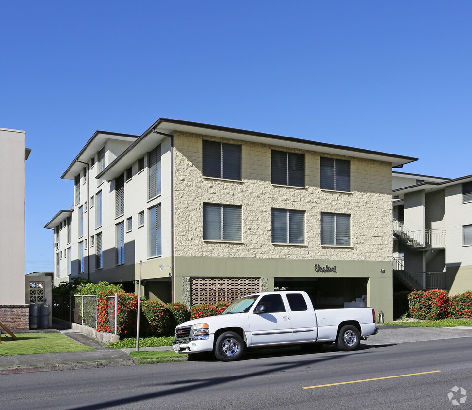 Primary Photo - 611 N Kuakini St