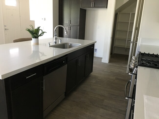 Building Photo - Yorba Linda Townhome - Brand new Anderson ...