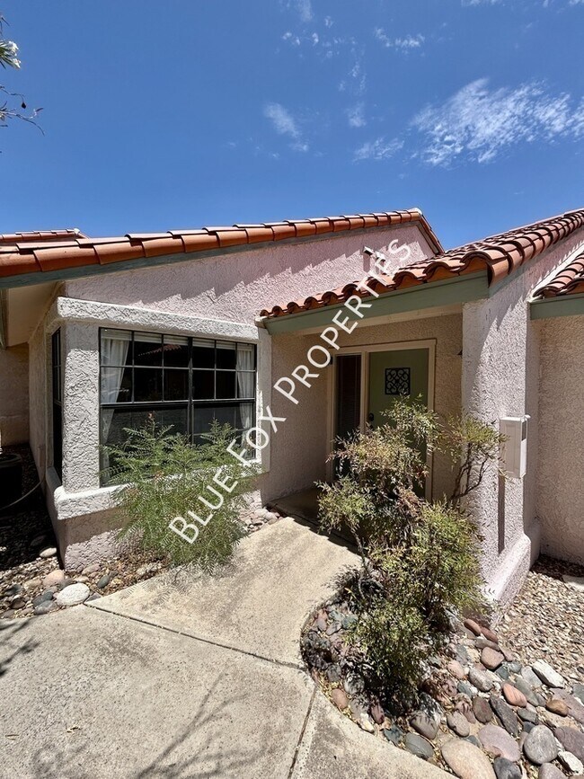 Building Photo - 6490 N Tierra De Las Catalinas